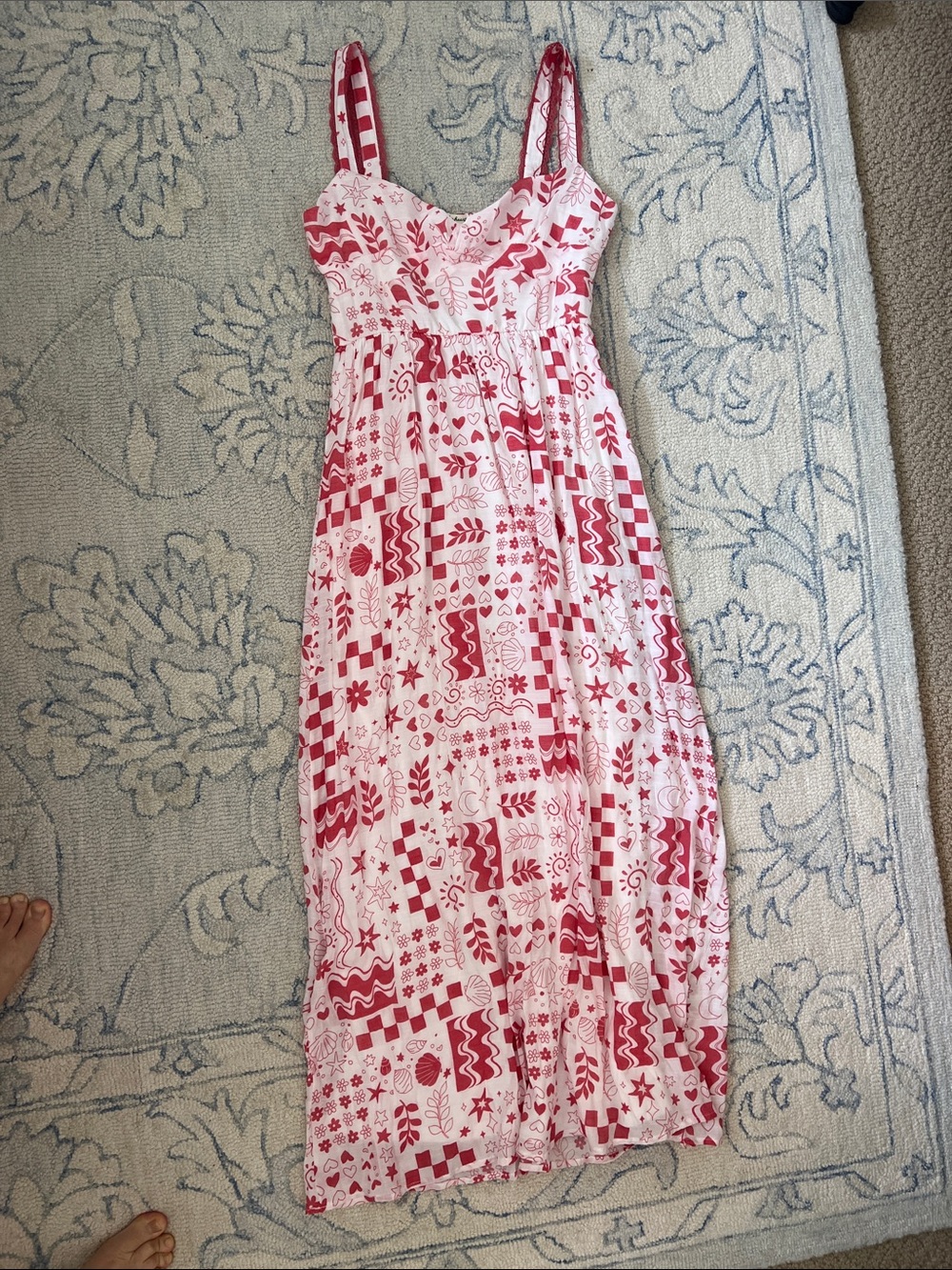 Derek Heart White & Red Patterned Maxi Dress